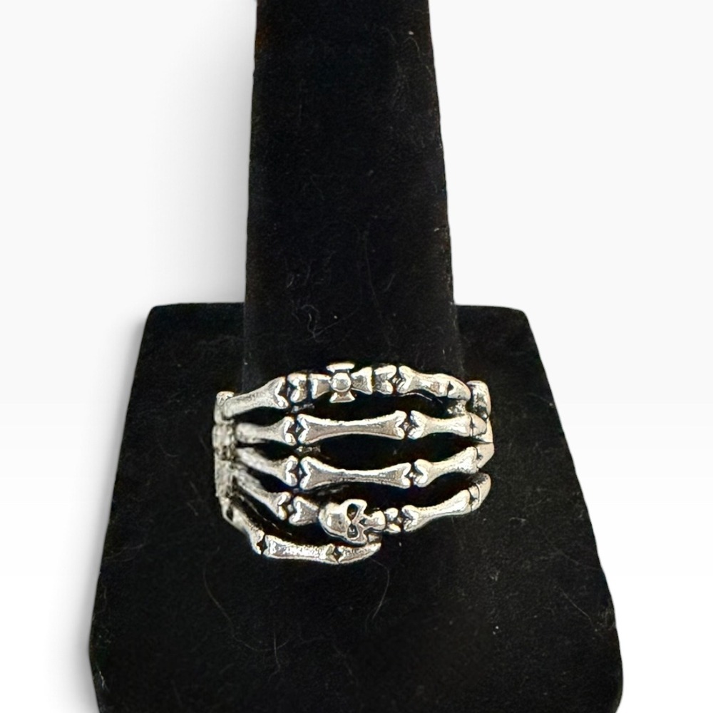 Silver Unisex Gothic Punk Skull / Skeleton Hand Ring - Adjustable - New